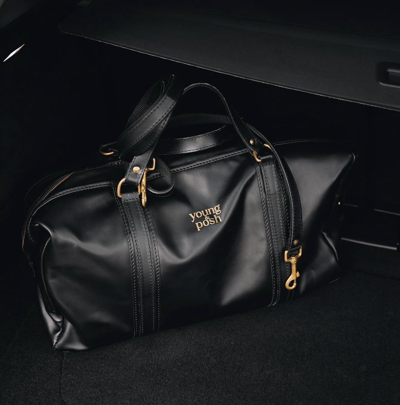 Leather travel bag for the young & posh brand